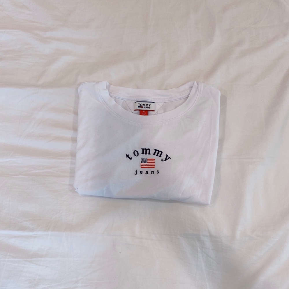 tommy hilfiger crop top
